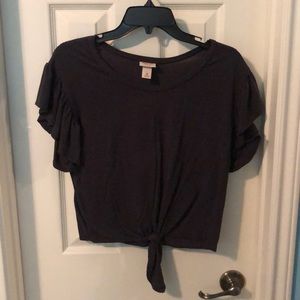 Light weight black knot tee!